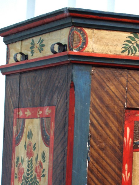 Bauernschrank antik
