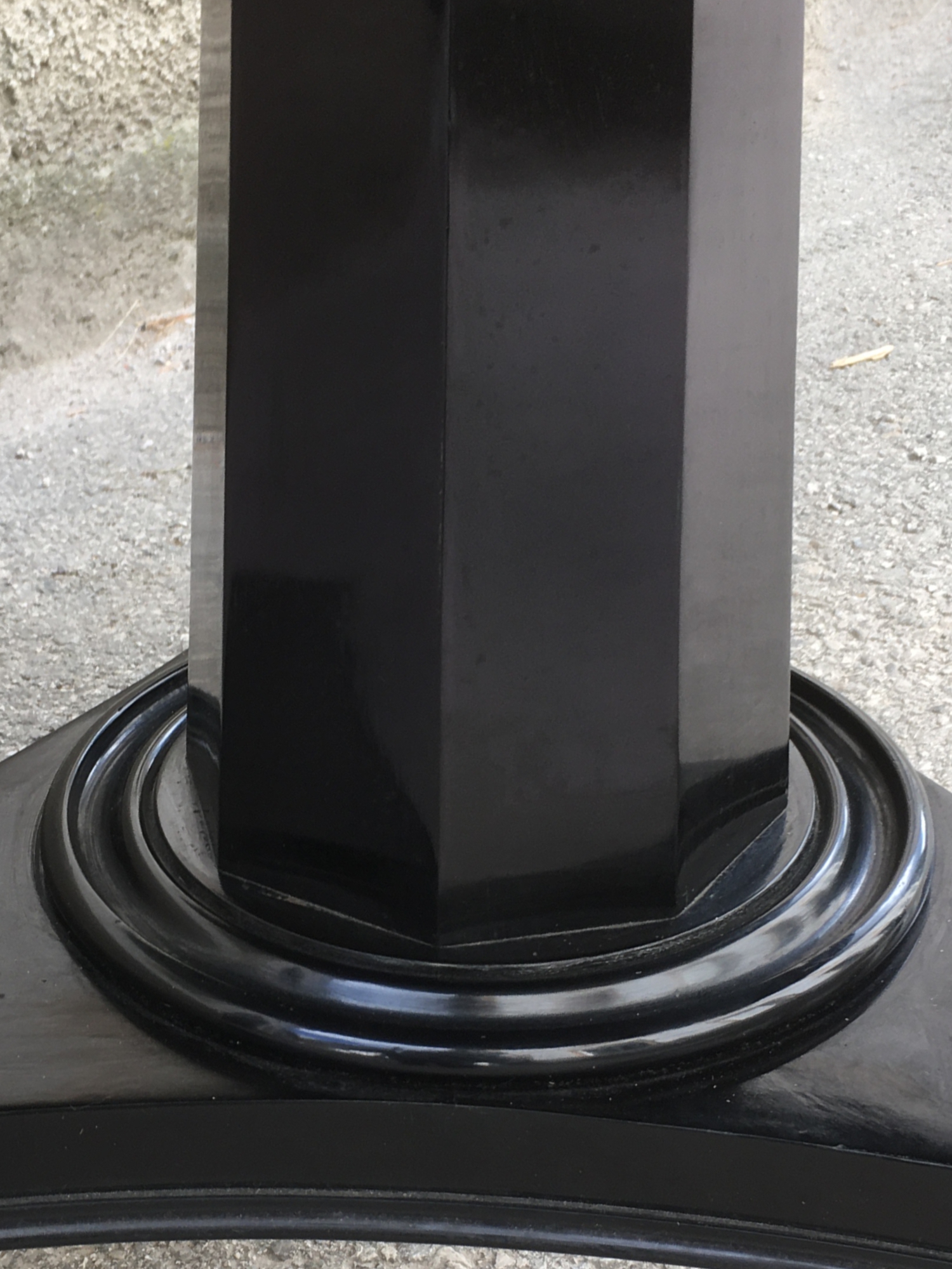 Tisch antiker runder Esstisch klappbar Speisetisch schwarz restauriert Empire Jugendstil Biedermeier Vollholz Antiquität Säulentisch