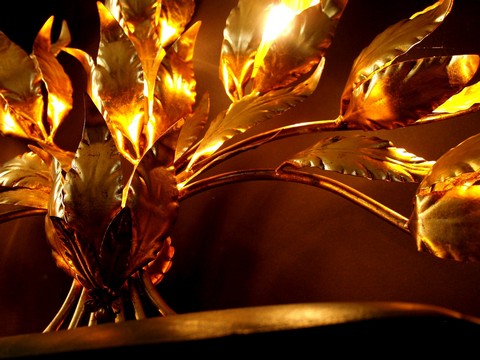 Vintage Wandlampe antik goldener Baum mit Blätter