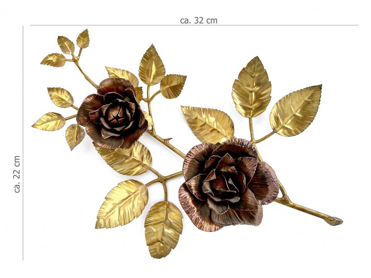 Dekorativer Metallzweig Vintage Rosenköpfe goldene Blätter