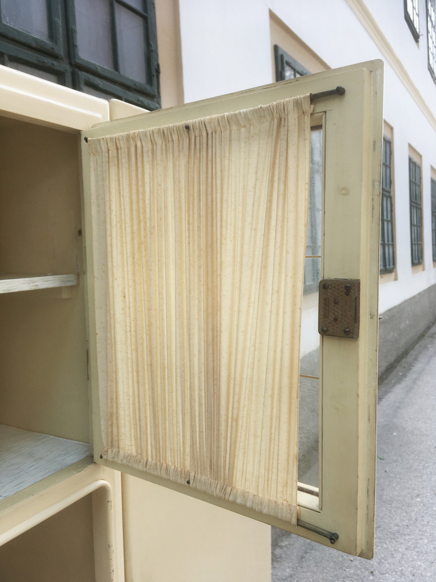 Midcentury Schrank creme Retro Küche