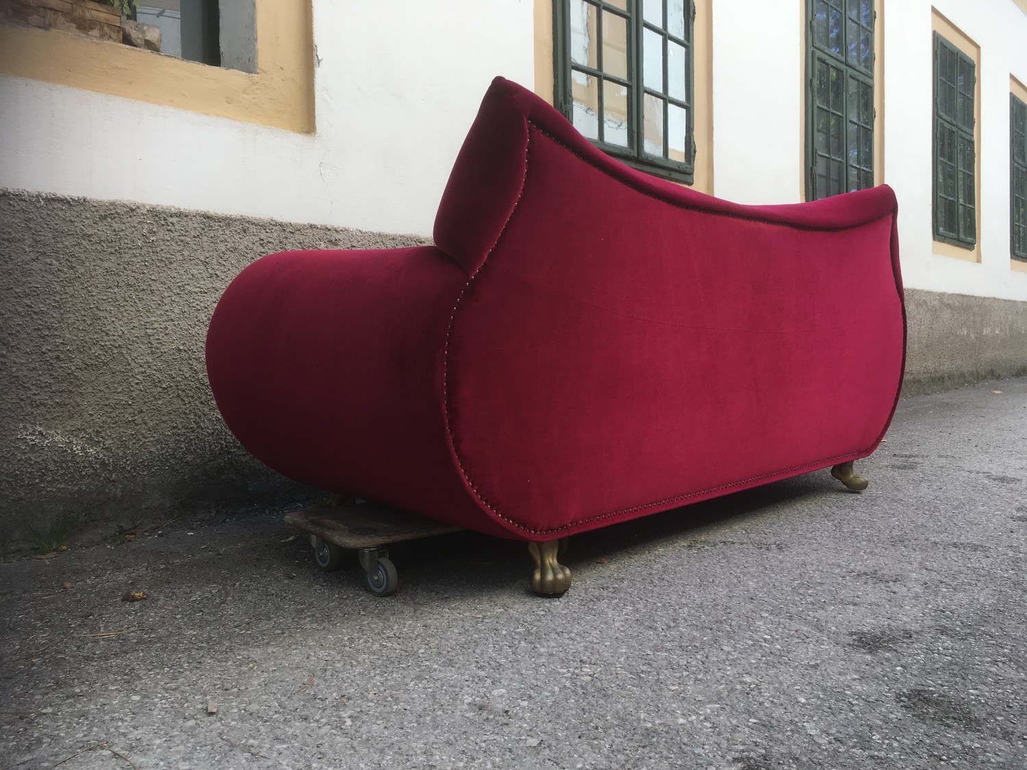 BRETZ GAUDI Sofa Couch 3-Sitzer rot Typ F210 Tatzenbeine Designsofa