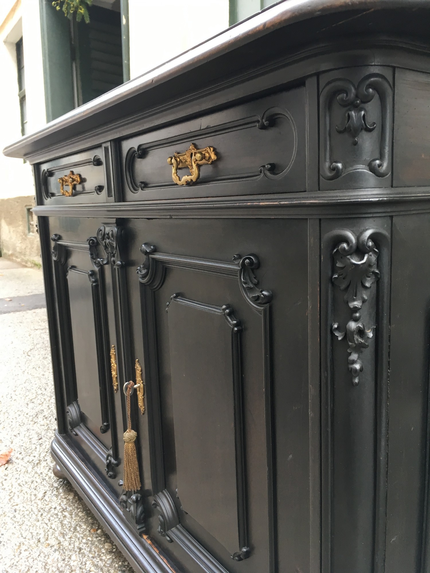 Kommode antiker noir Schrank schwarz Vollholz Möbel Gründerzeit