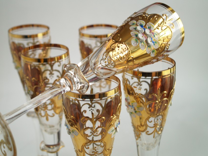 Sektgläser golden Vintage Böhmen
