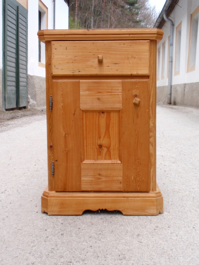 Altholz Nachtschrank