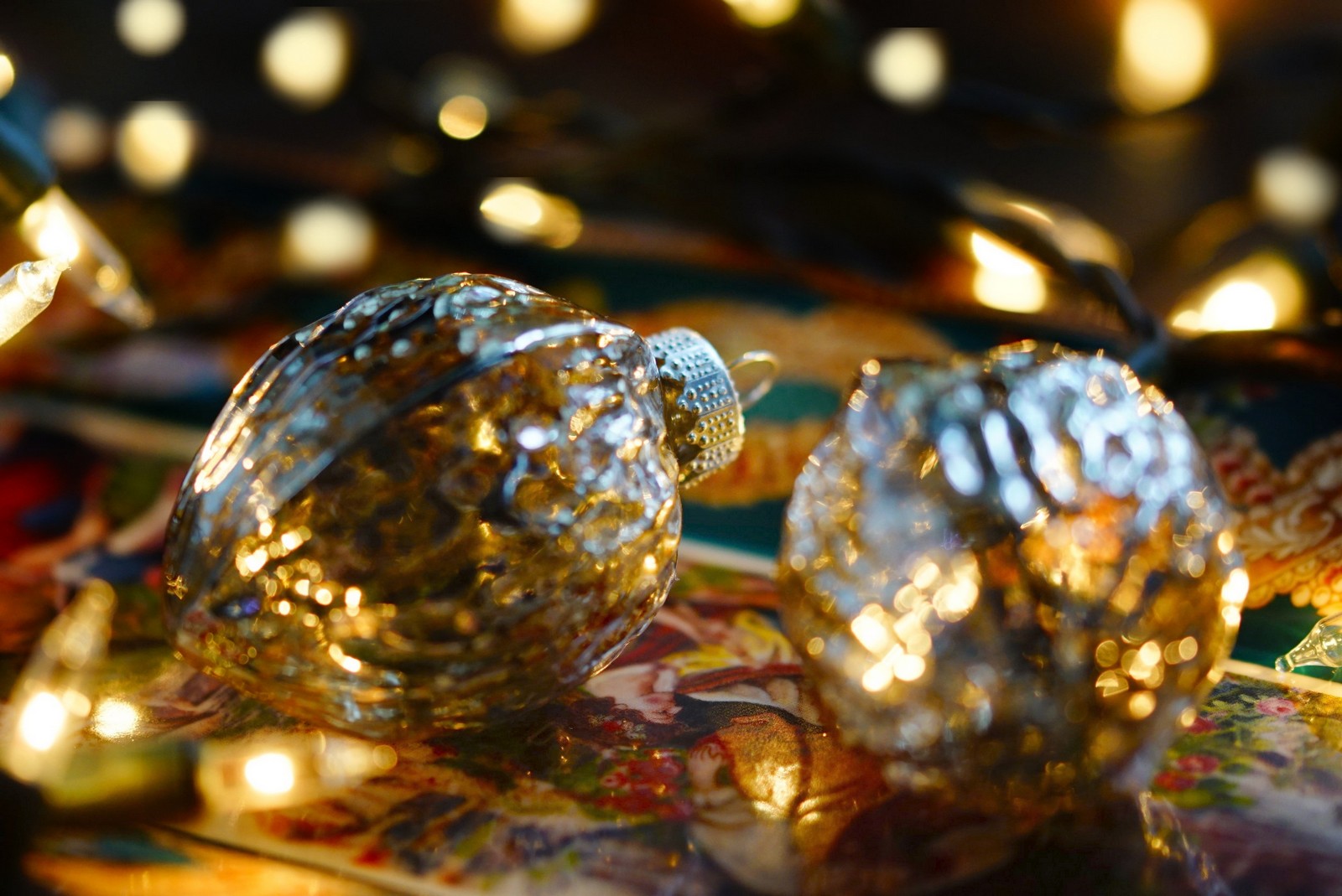 Christbaumkugel Glas mundgeblasen handgemacht lauscha Bauernweihnachtsbaum Nüsse