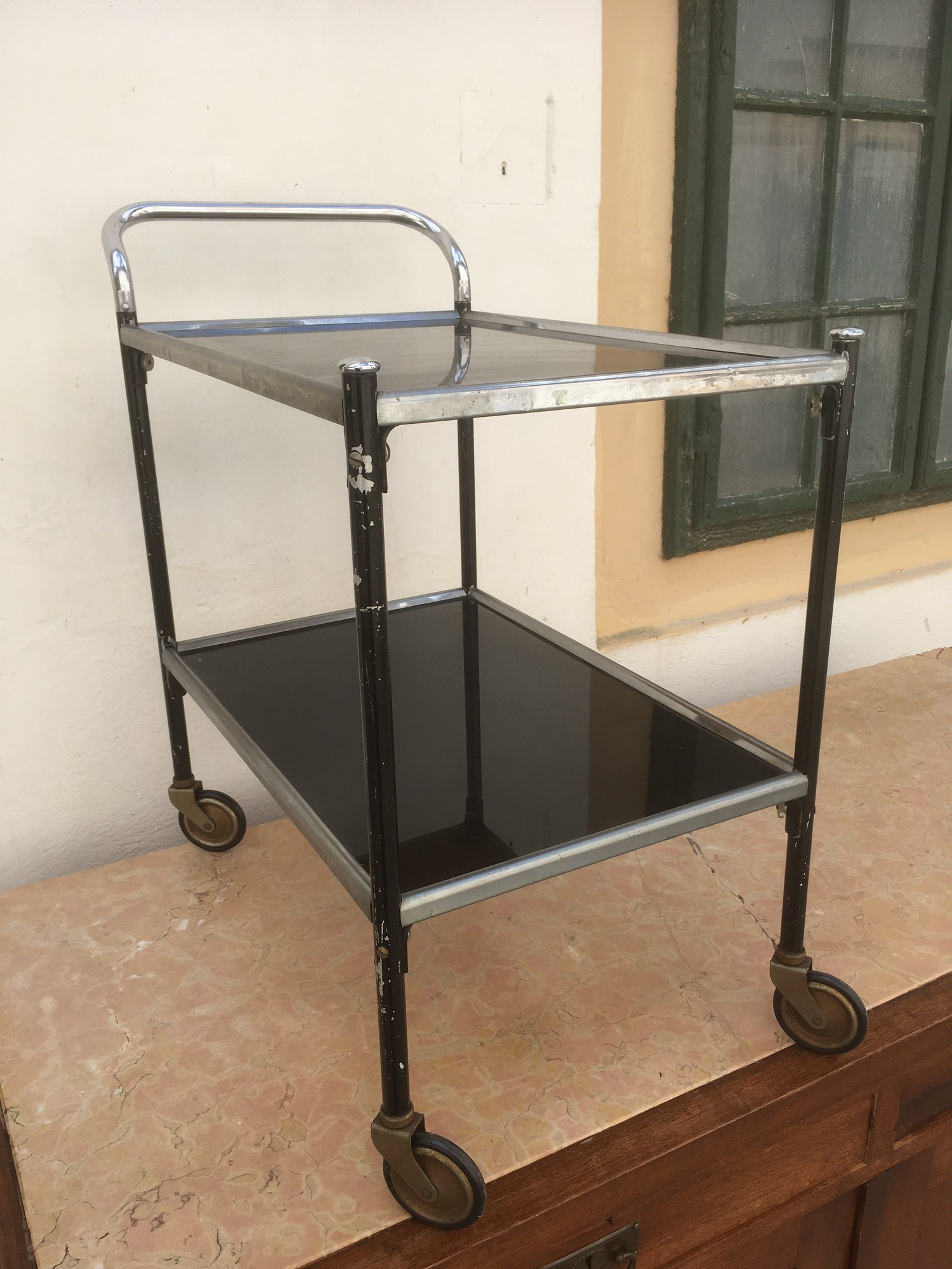 Servierwagen Vintage schwarz Serviertisch Chrom antiker Beistelltisch Bauhaus Industrialdesign