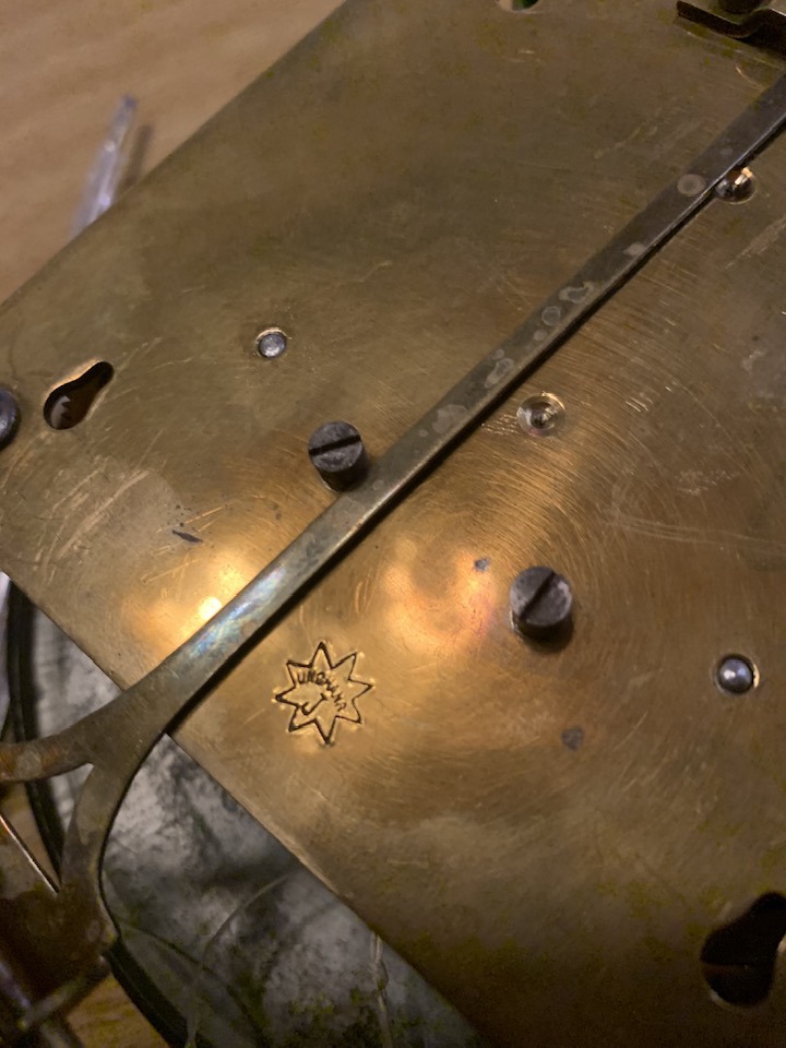 Altdeutsch antike Uhr Junghans Gründerzeit mechanisches Uhrwerk repariert funktionstüchtig Gewichte gewichtsaufzug Emaille Schlüsselblatt römische Ziffern