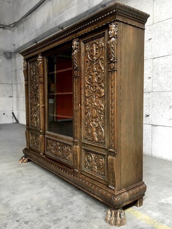 Neorenaissance Schrank