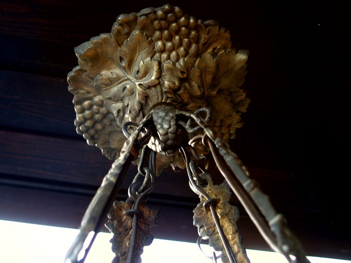 Antike Lampe Vintage Kronleuchter Antiquität Glasblumen Messing Blumen Bacchus Weintrauben