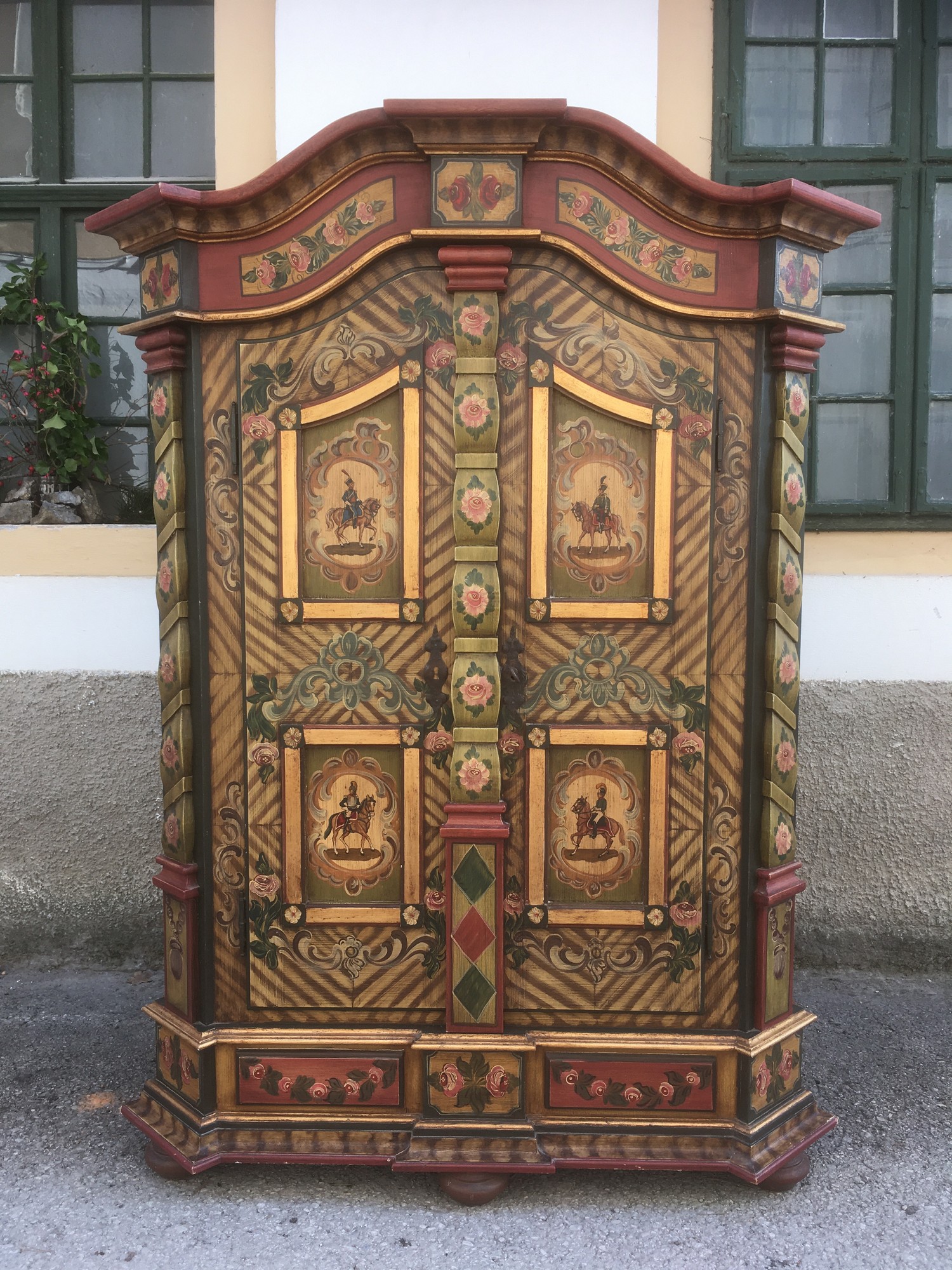 Bauernschrank Kleiderschrank Schrank handbemalt Bauernkasten Landhaus