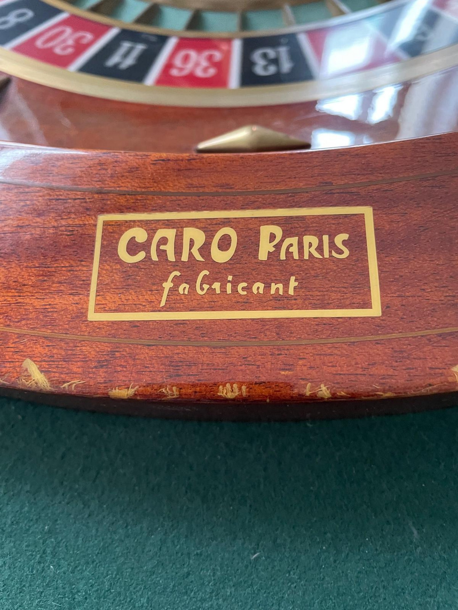 Roulette-Tisch Casino Roulette-Rad Caro Paris Spieltisch antik Casino Roulette Kessel Caro Paris