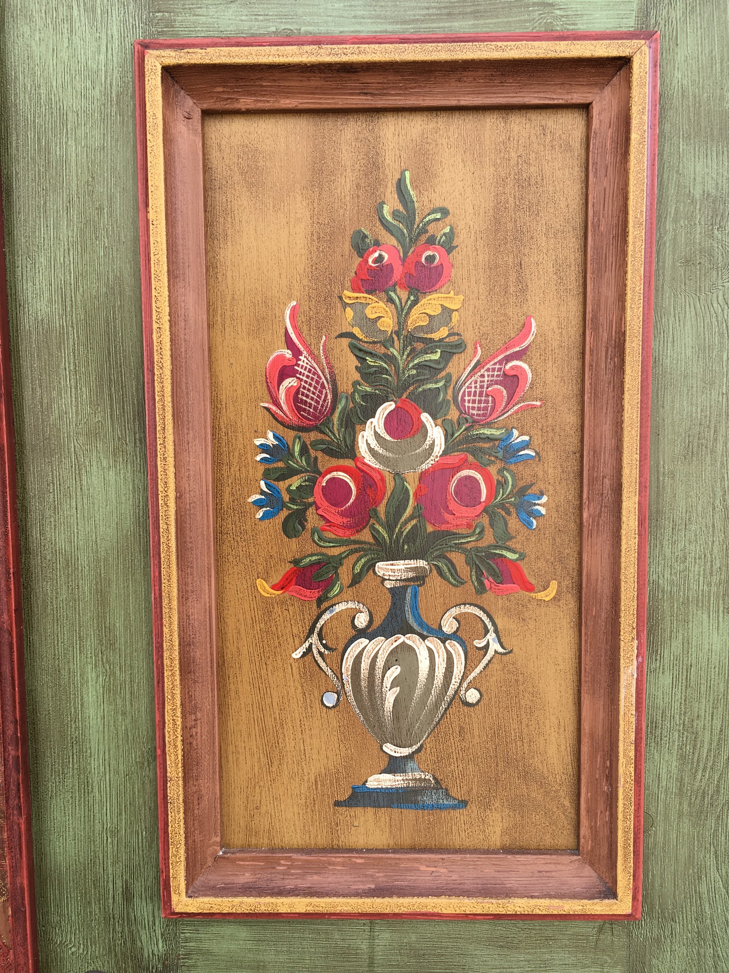 Bauernschrank Voglauer grün bemalt Anno 1808 Dielenschrank Landhausstil Möbel