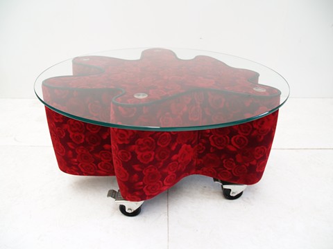 Bretz Couchtisch Rosenstoff Klecks