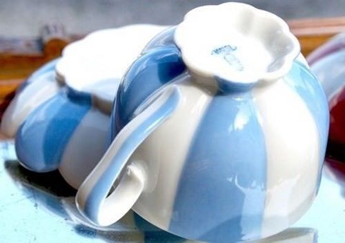 Josef Hoffmann MELONEN Mokkatasse mit Unterteller, blau Josef Hoffmann MELONEN Mokkatasse mit Unterteller, blau