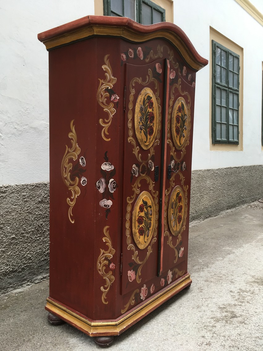 Bauernschrank