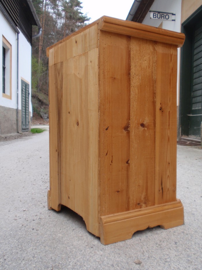 Altholz Nachtschrank