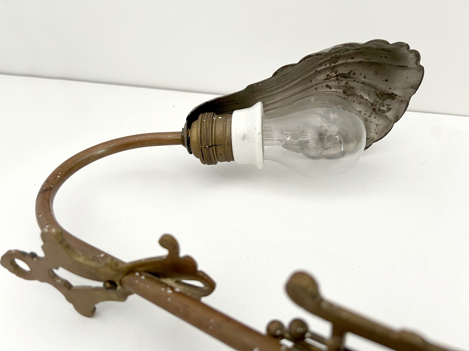 Vintage Klemmlampe antiker Leuchter Orchesterlampe Notenständer Muschel Lyra Wandlampe Tischlampe Tischleuchter Antiquität Art Deco