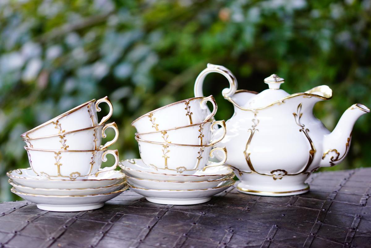 Antikes Teeservice Biedermeier Porzellan elfenbein Goldverzierung
