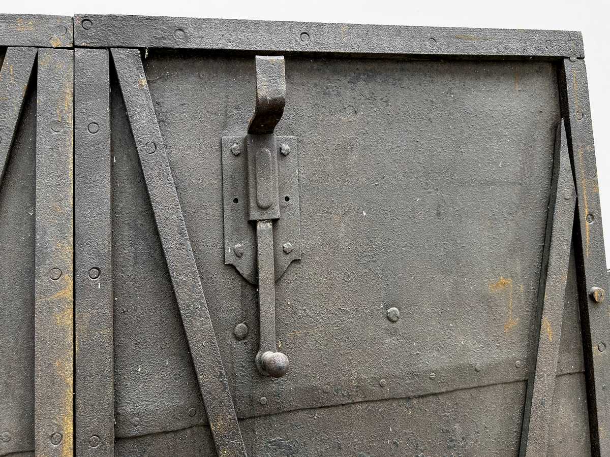 Eisentür antik