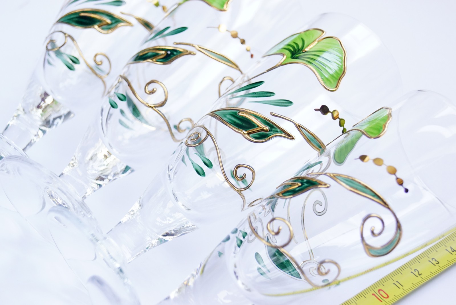 Pfiff Biergläser Nagel Kristallgläser Ginko Traumwelten bemalt grün gold