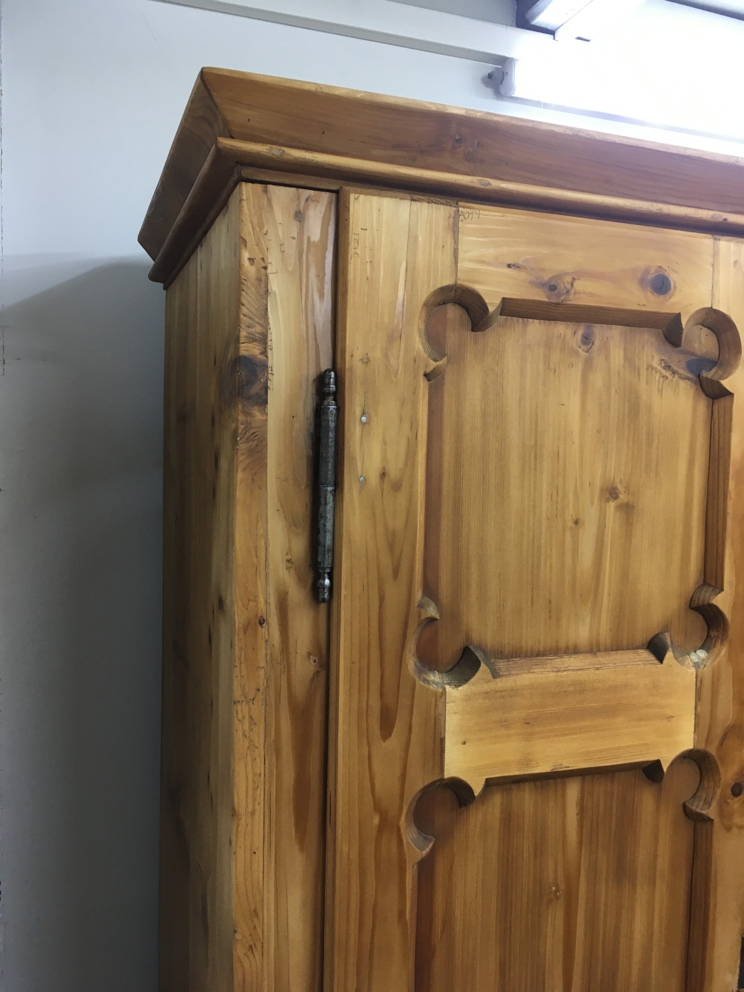 Schrank Steckschrank Klapptüren Kleiderschrank antik restauriert Sakristeischrank