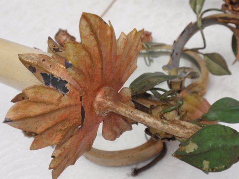 alte Wandlampen Blätter Blumen