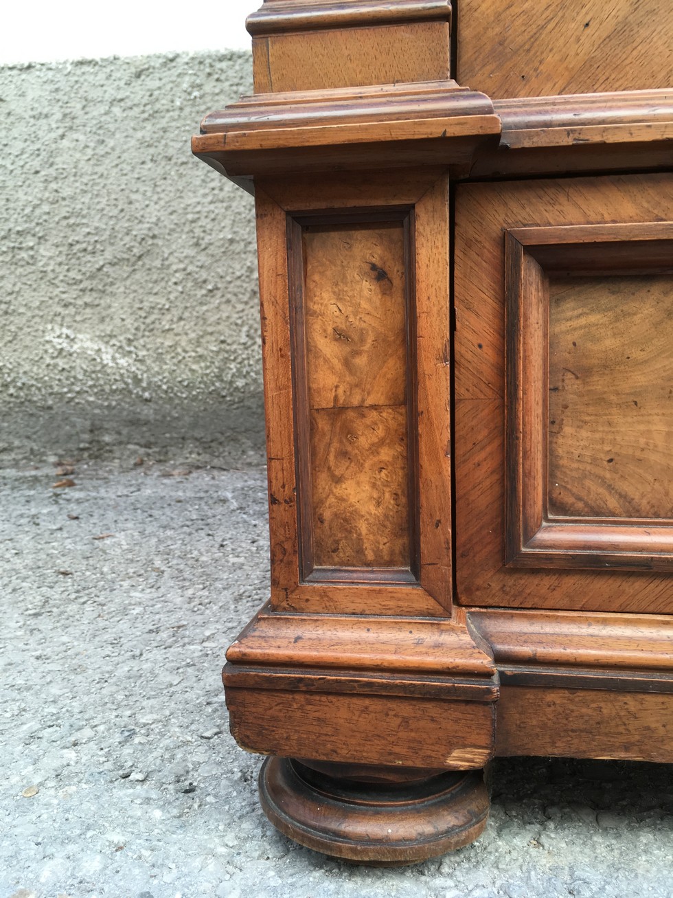 Kleiderschrank antik Spiegel Garderobe Intarsien