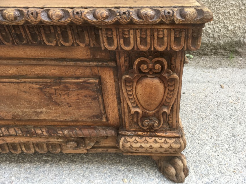 Truhe antik groß Vollholz Barock Renaissance