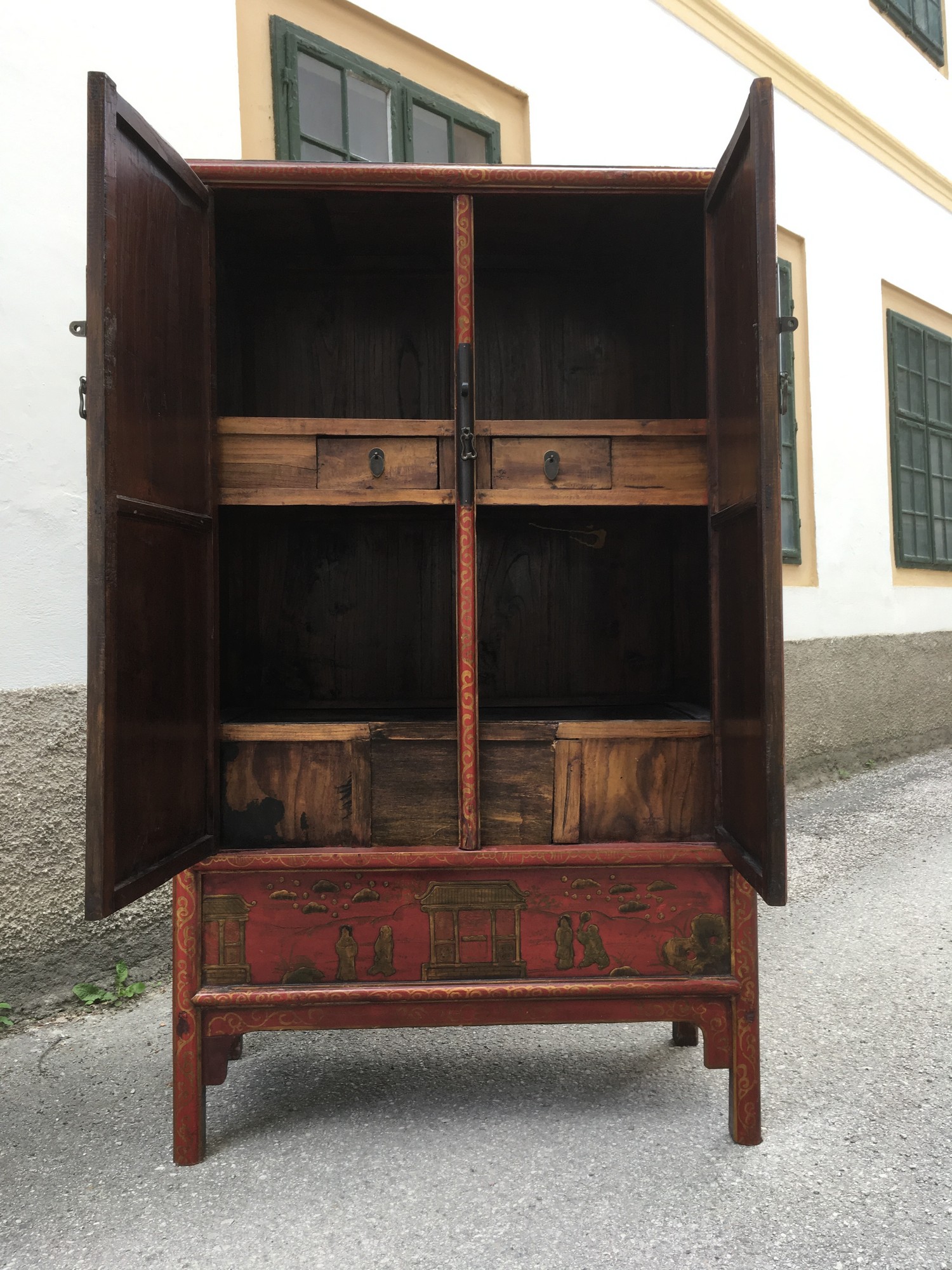 Hochzeitsschrank China rot gold