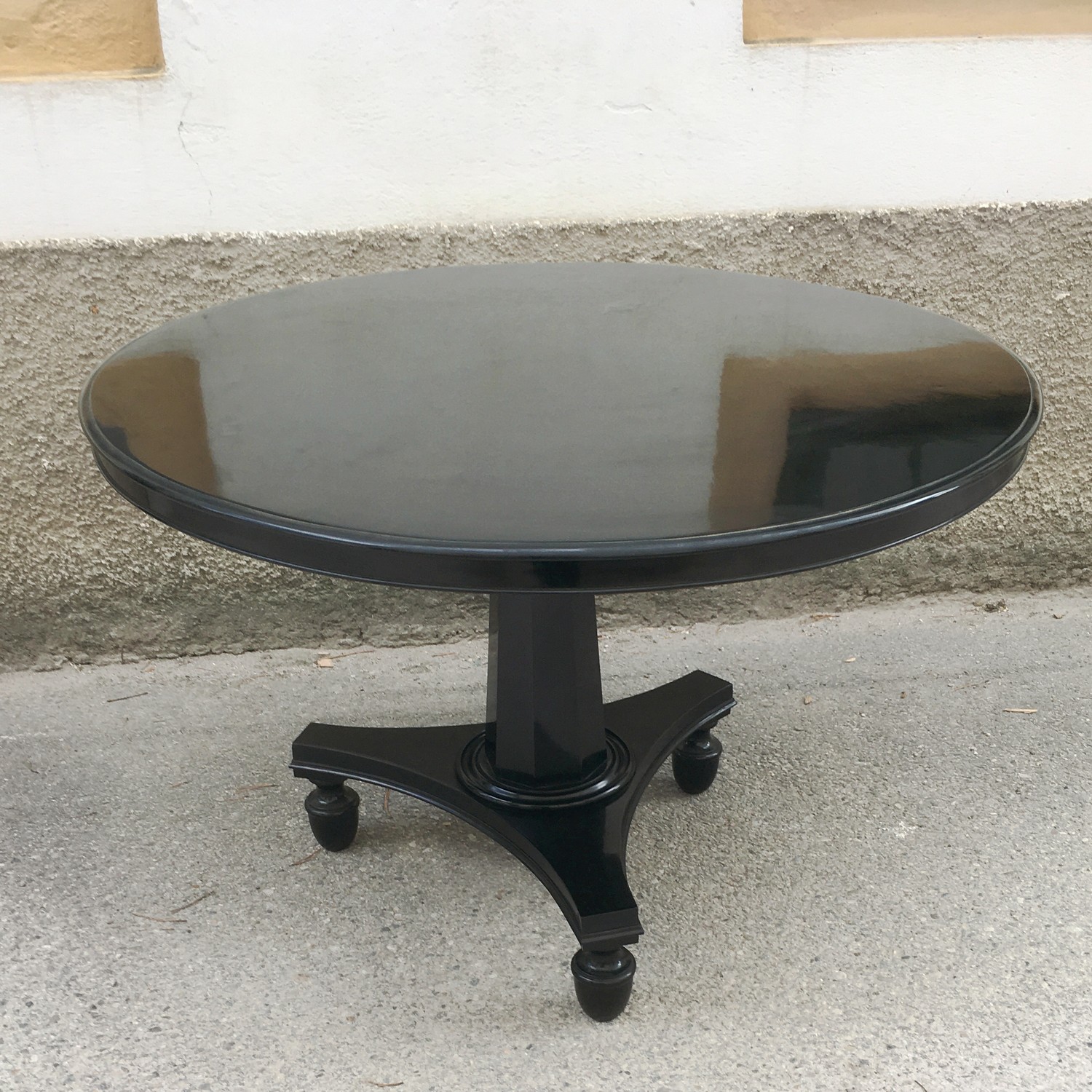 Tisch antiker runder Esstisch klappbar Speisetisch schwarz restauriert Empire Jugendstil Biedermeier Vollholz Antiquität