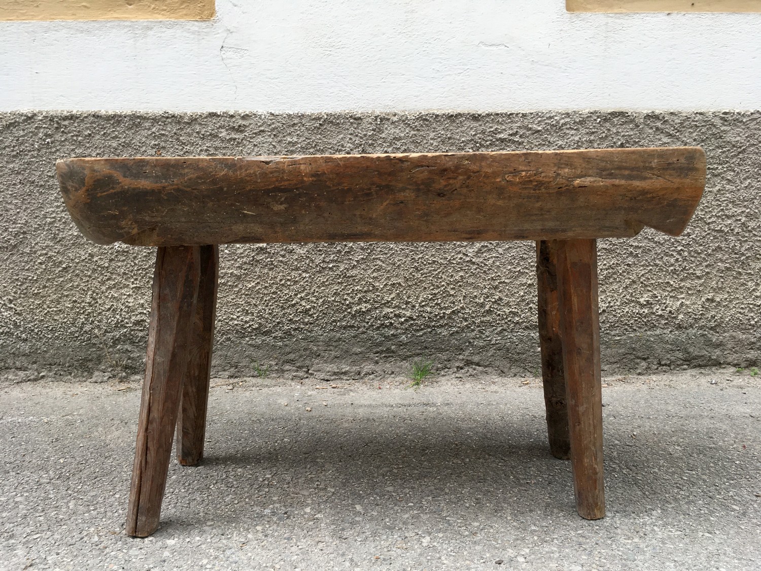 Bauerntisch antik Vollholz Hackstock Blumenbank Möbel Weinstube Bar