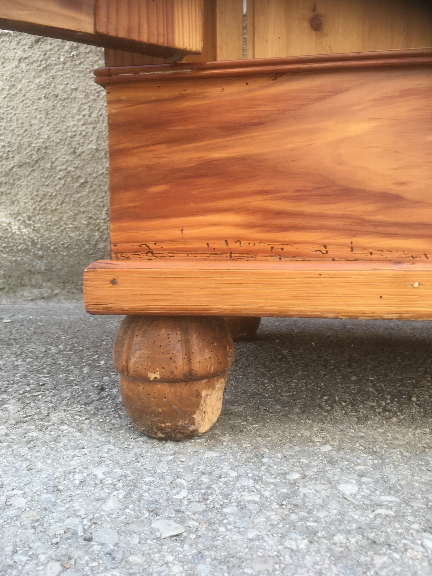 Bauernschrank antik Jugendstil Landhausstil Möbel Keilschrnak Schrnak Keilschrank Schrank zerlegbar antiquität Bauernstil Vintage Vollholz Glas eisen