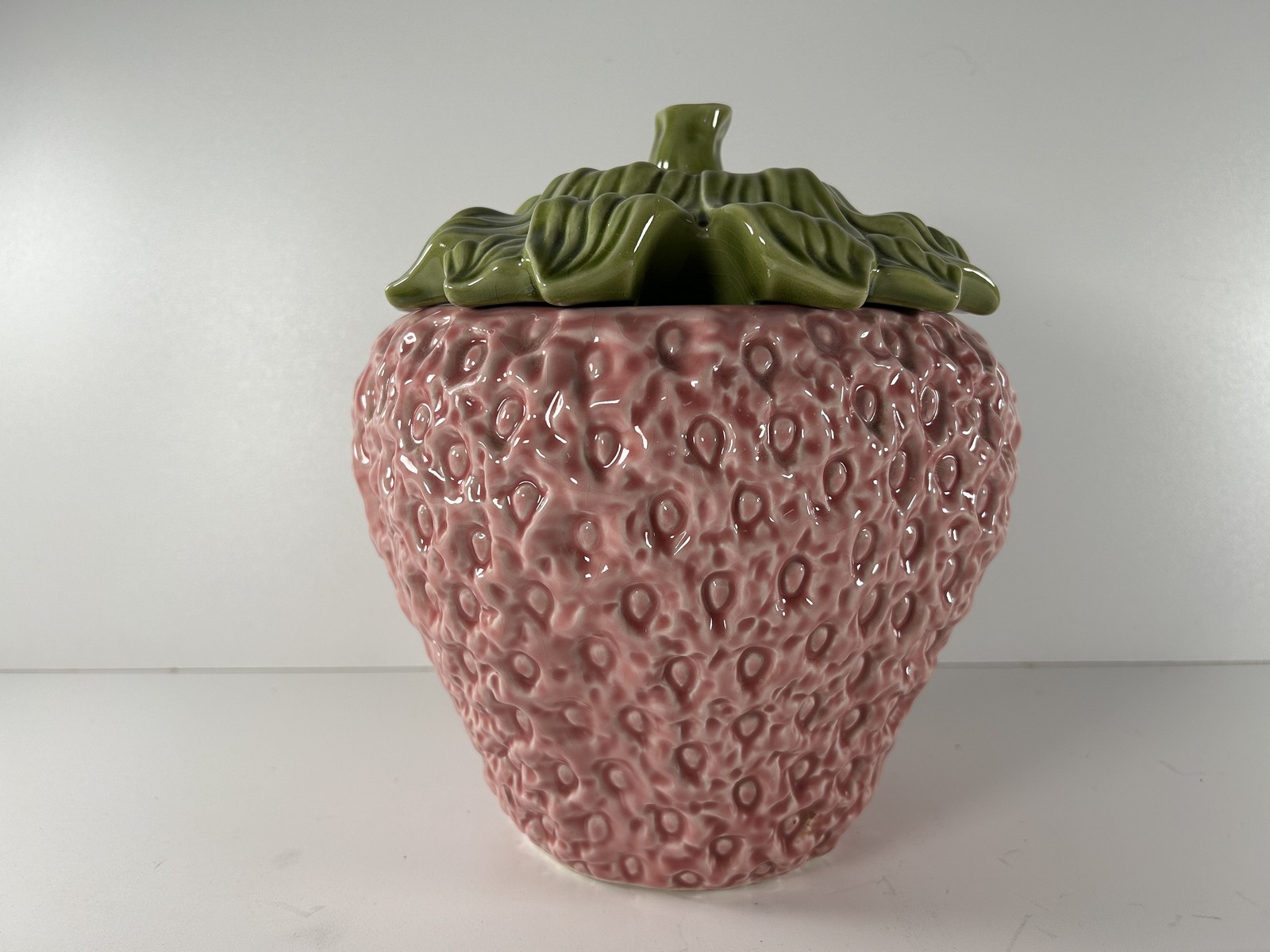 Bordallo Pinheiro Terrine Erdbeere Majolika Portugal