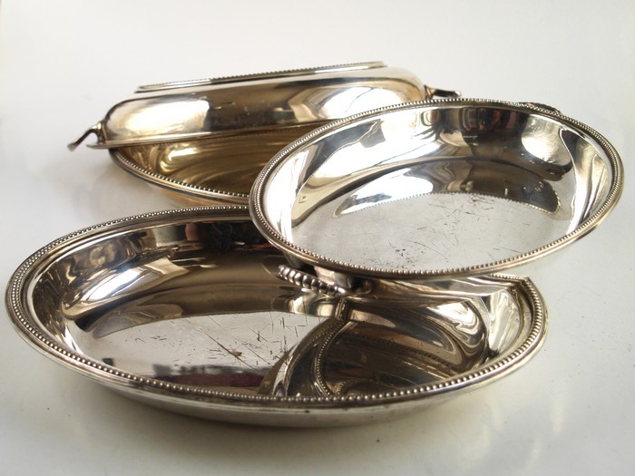 Servierplatte versilbert mit Deckel Vintage