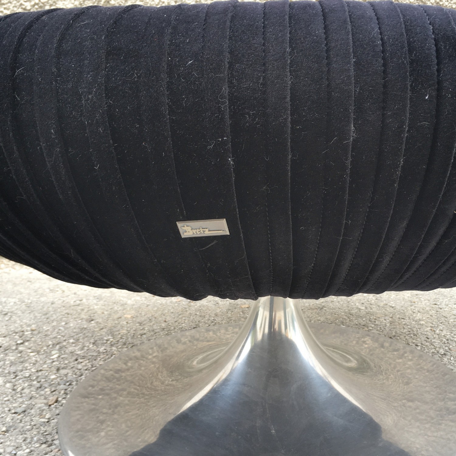 BRETZ Couchtisch Tisch schwarz Spiegelplatte Tulpenfuss Pompadour