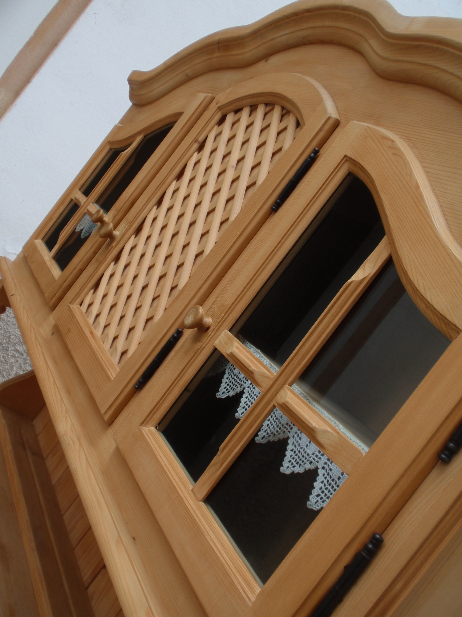 Bauernschrank Kredenz Landhausstil