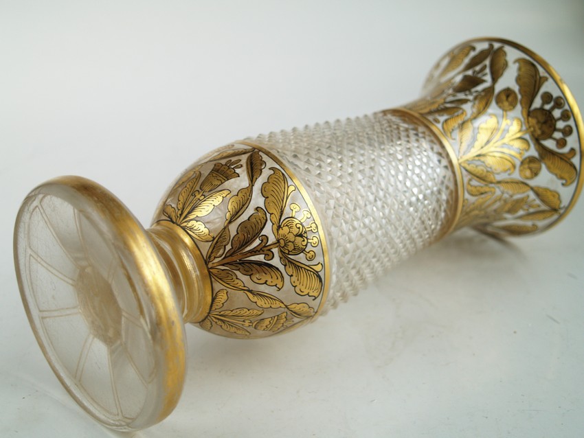 Vase antik Glas vergoldet Blätter Kristall 19. Jhdt