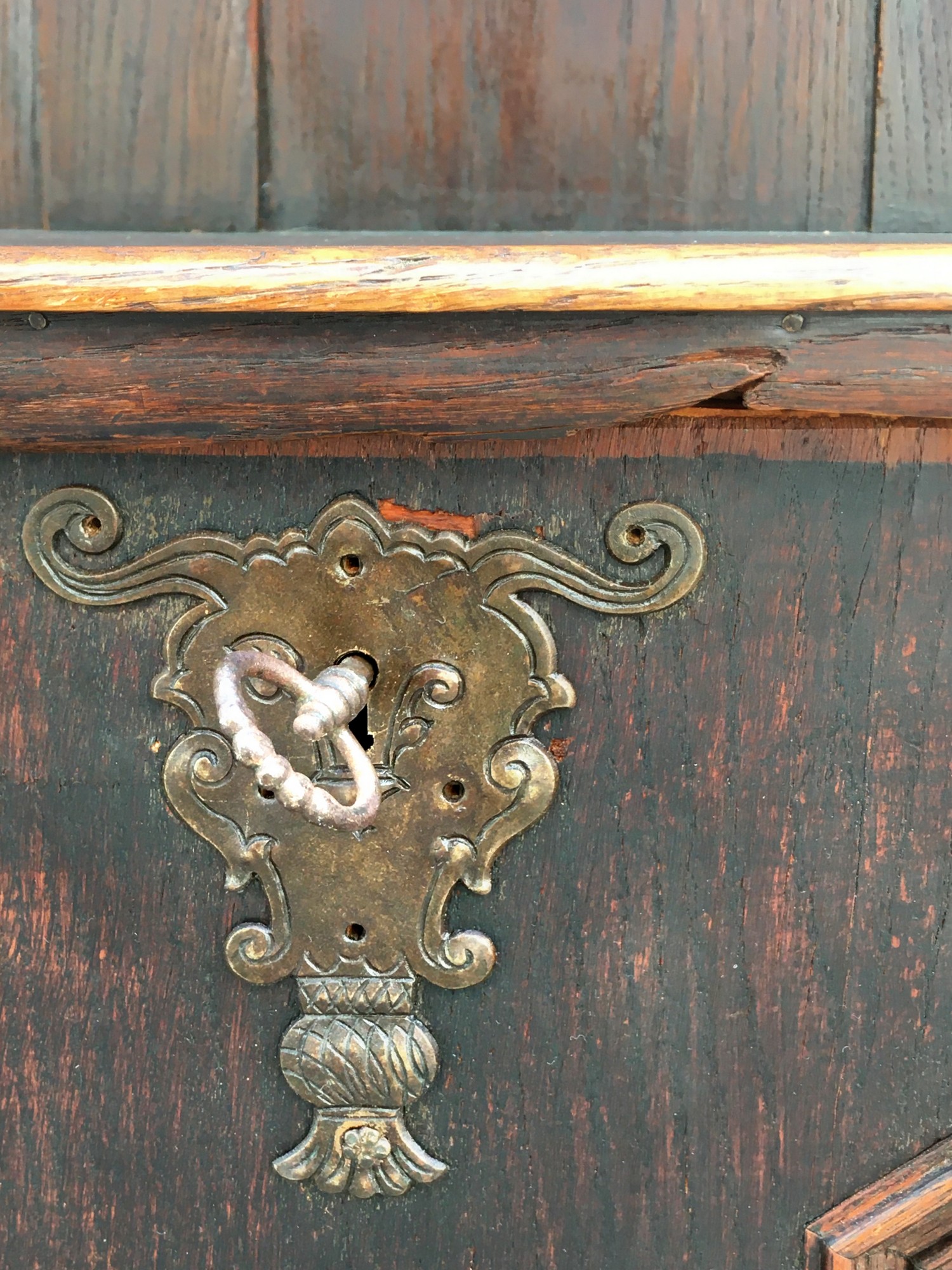 Antike Truhe beschnitzt Barock Jugendstil