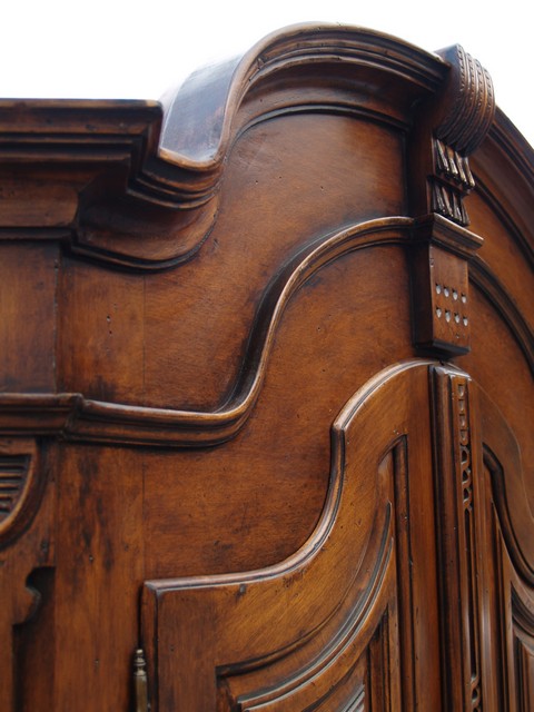 Bauernschrank Antikstil