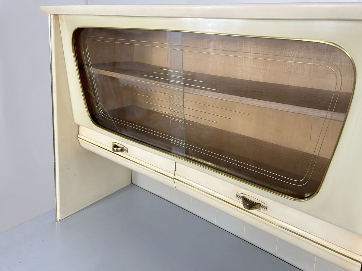 Vintage Nierenform Schrank