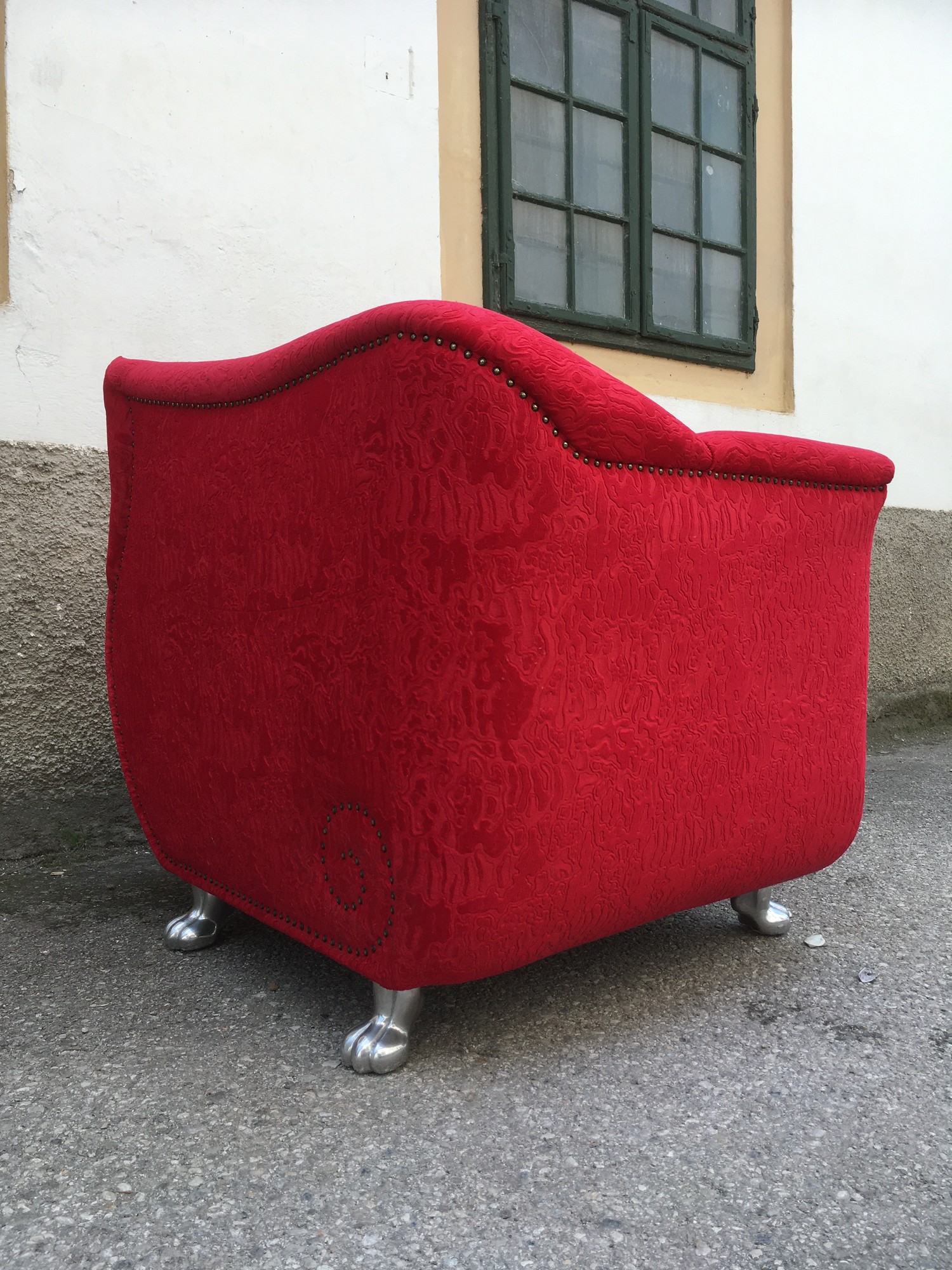 BRETZ Gaudi Stuhl rot Sofasessel Sessel Armlehnstuhl silber Löwentatzen