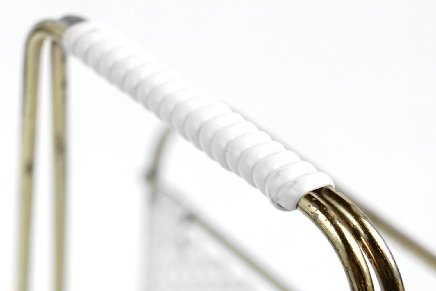 Serviettenhalter Vintage Retro Zeitungshalter Briefhalter original creme gold Metall