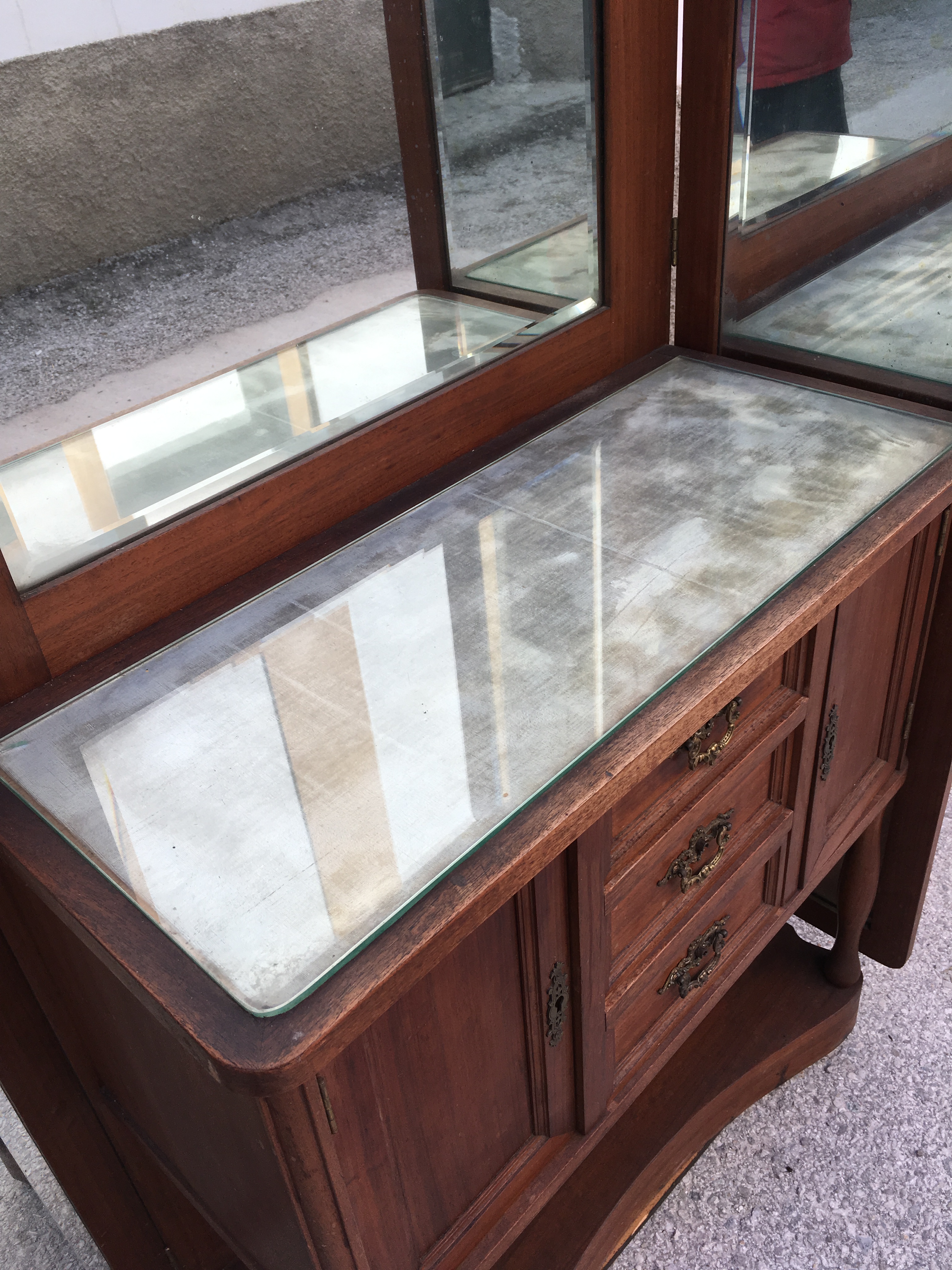 Spiegelschrank antik