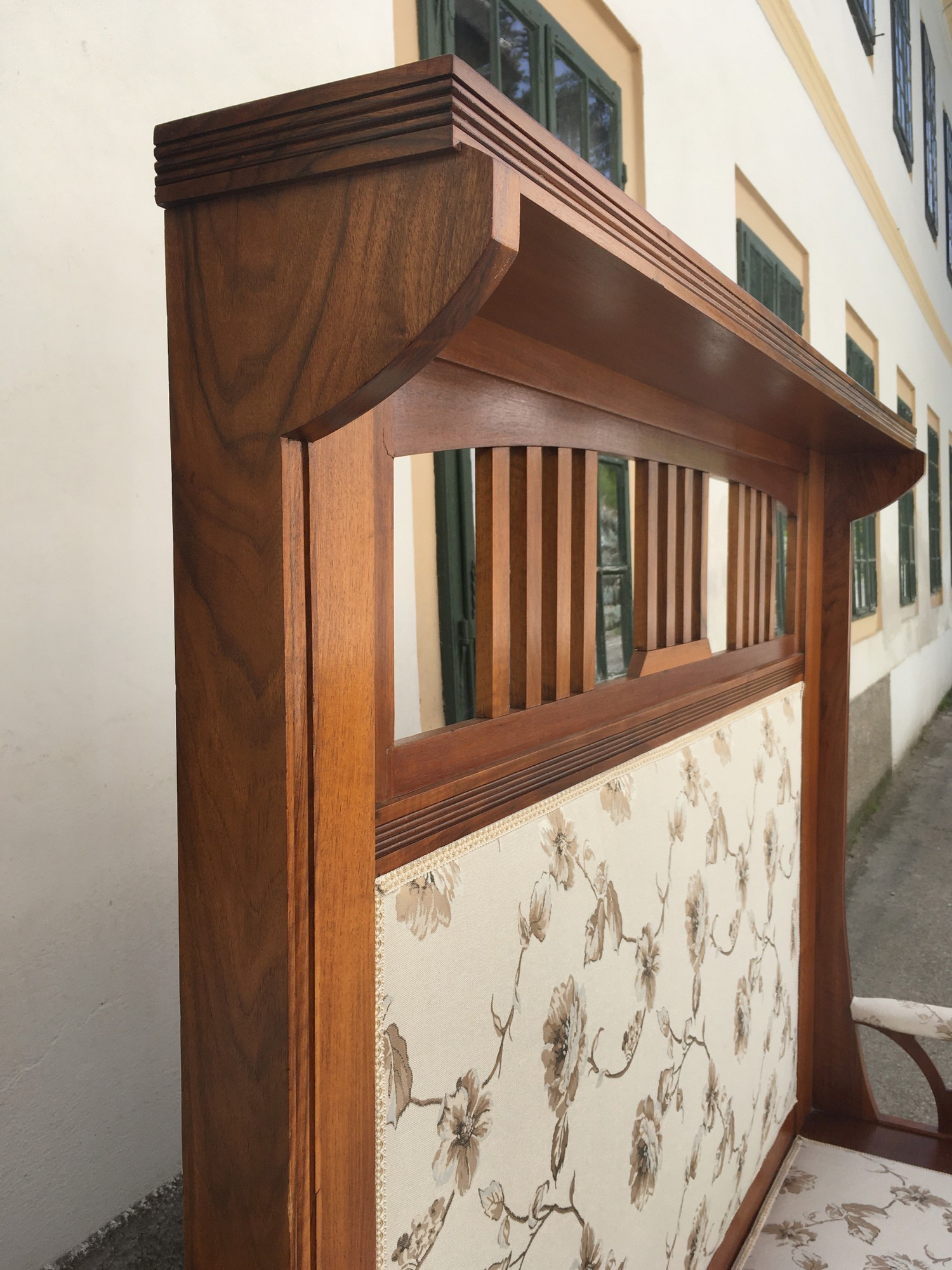 Antiquität Möbel Überbausofa Vollholz