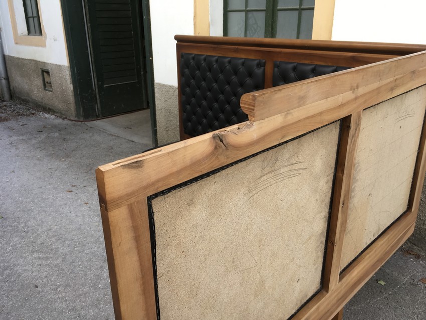Eckbank Nussholz Leder