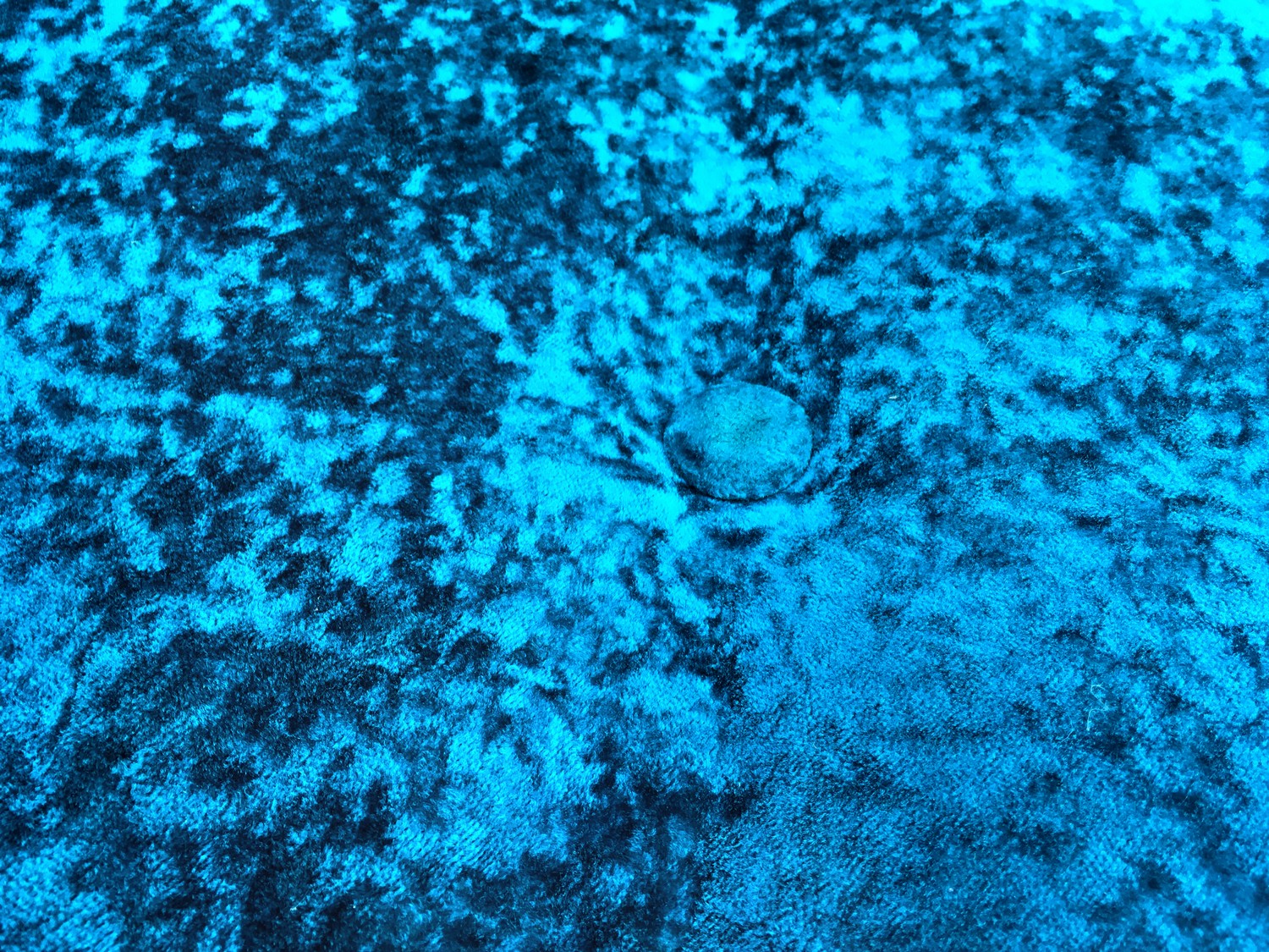 Bretz Sofa Gaudi ausziehbares Bettsofa Schlafsofa Schimmersamt türkis blau silber Designermöbel