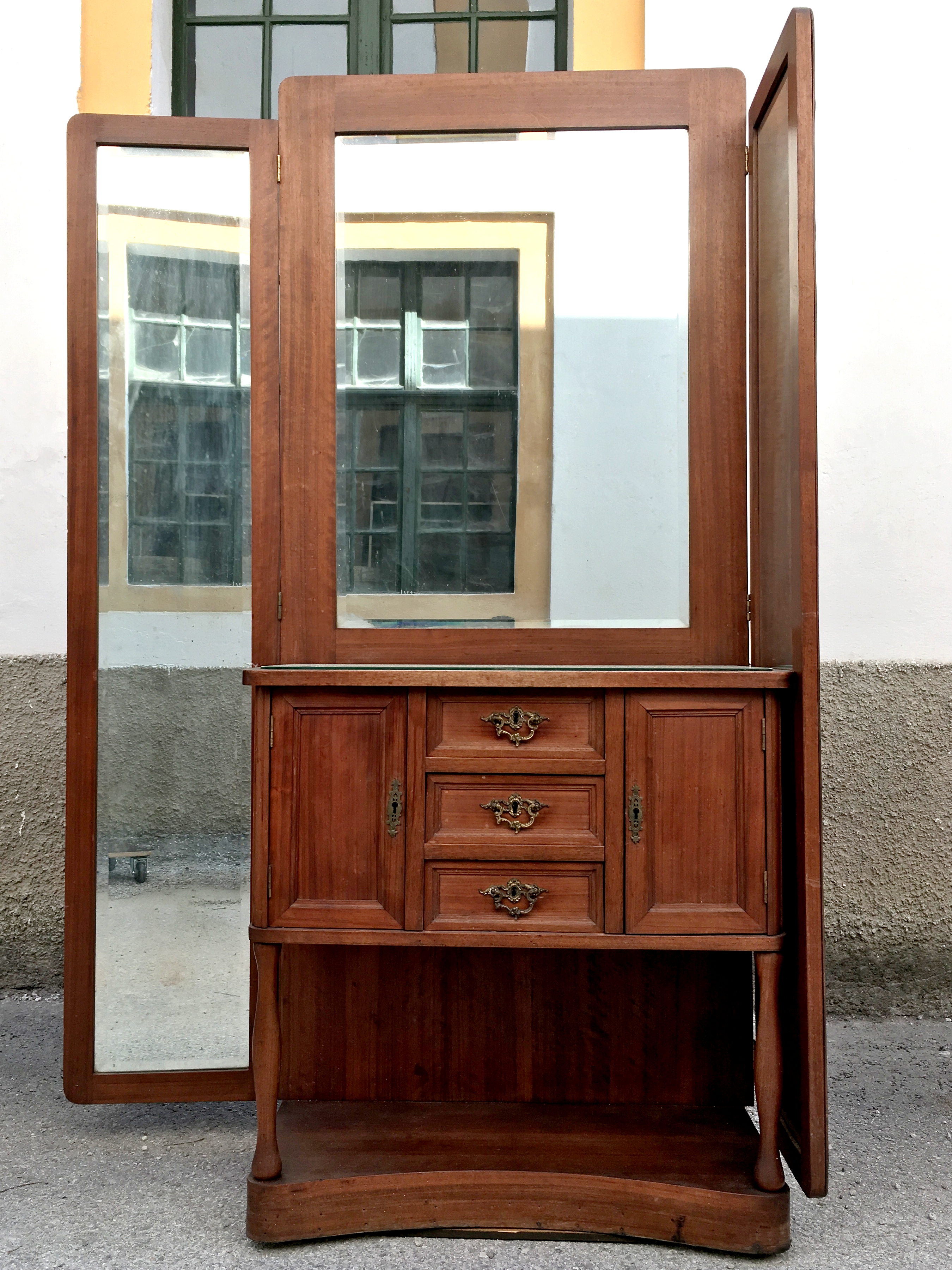 Hotelmöbel antik kaufen