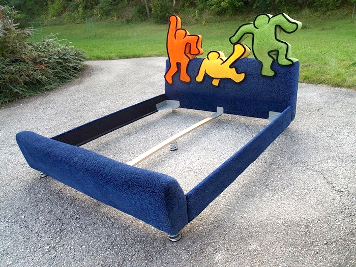 Bretz Bett Keith Haring