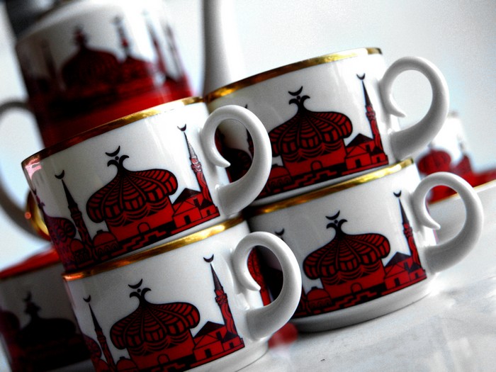 Kaffeeset Freiberger Porzellan Geschirr Vitntage rot Zwiebeltürme gold